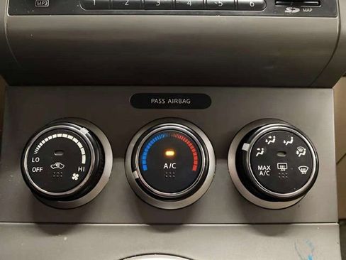 Used 2010 Nissan Sentra 2.0 SL w/ Leather Pkg FWD image 54