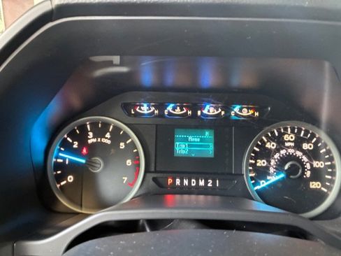 Used 2015 Ford F150 XLT RWD image 23