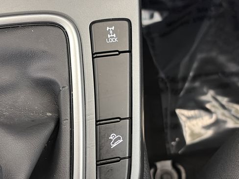 Certified 2023 Kia Seltos LX image 29