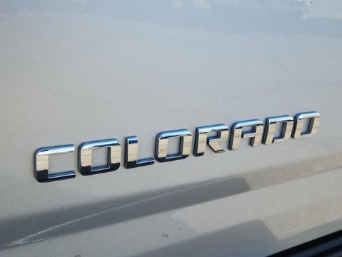 Used 2018 Chevrolet Colorado 2WD Extended Cab image 6