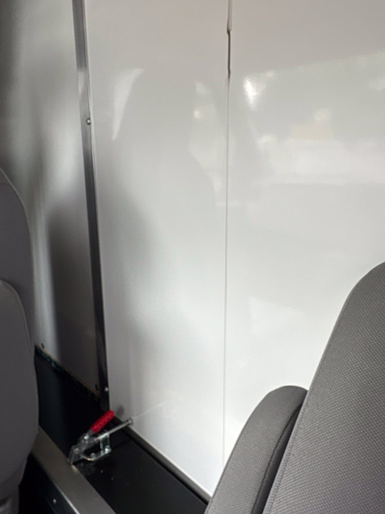New 2027 Ford E-450 and Econoline 450 Super Duty w/ Interior Upgrade Package RWD image 20