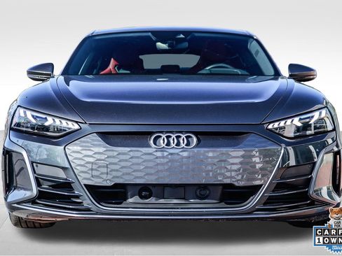 Used 2024 Audi e-tron GT Premium Plus image 2