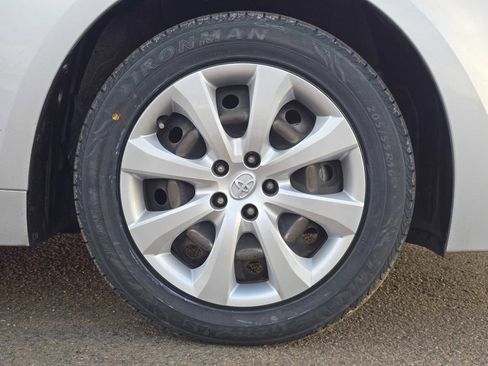 Used 2020 Toyota Corolla LE image 10