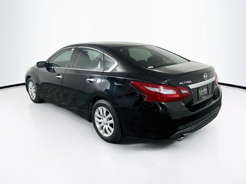 Used 2018 Nissan Altima 2.5 S w/ S Convenience Package FWD image 5