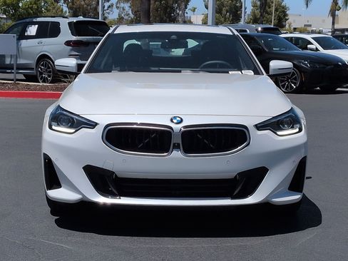 Used 2026 BMW 230i Coupe w/ Convenience Package RWD image 3