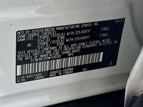 Used 2021 Toyota RAV4 XLE image 12