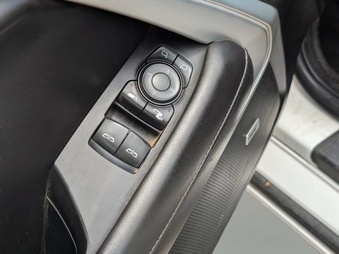 Used 2019 Chevrolet Camaro SS RWD image 16