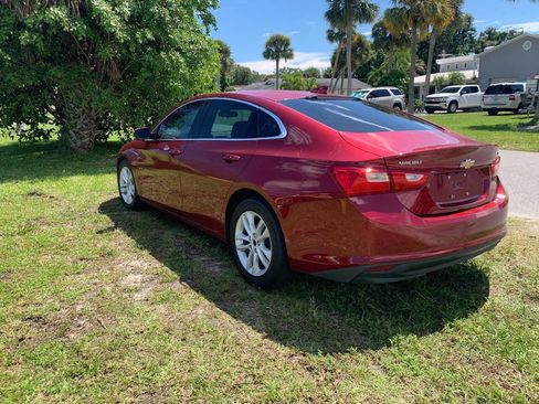 Used 2017 Chevrolet Malibu LT image 4