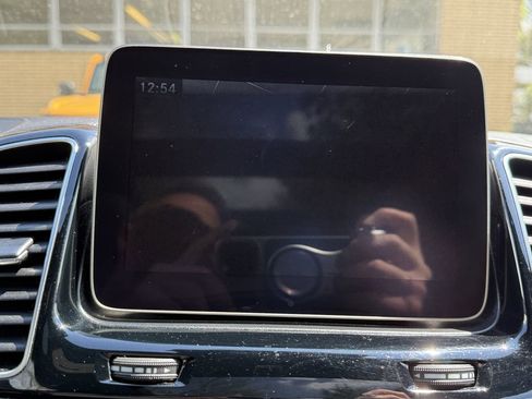 Used 2018 Mercedes-Benz GLS 450 4MATIC image 20