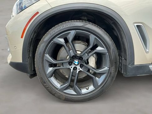Used 2019 BMW X5 xDrive40i w/ Executive Package AWD/4WD image 22
