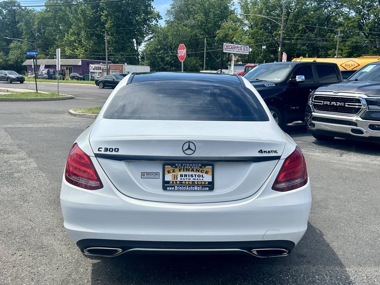 Used 2015 Mercedes-Benz C 300 4MATIC Sedan image 4