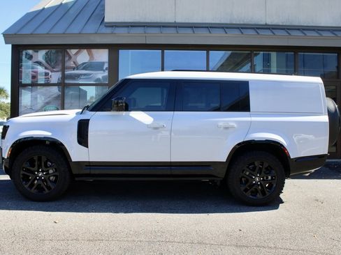 Used 2024 Land Rover Defender 130 Outbound image 10