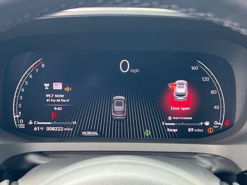 Certified 2025 Acura MDX FWD w/ Technology Package image 27