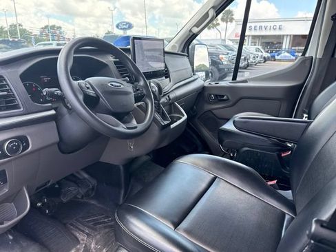 Used 2025 Ford Transit 250 148 Medium Roof RWD image 8