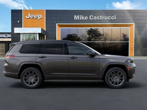 New 2026 Jeep Grand Cherokee L Summit w/ Obsidian Package AWD/4WD image 21