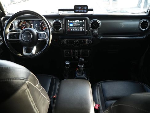 Used 2019 Jeep Wrangler Unlimited Sahara w/ Safety Group image 20