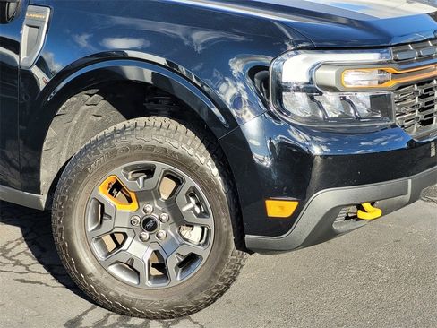 Used 2023 Ford Maverick Tremor image 3