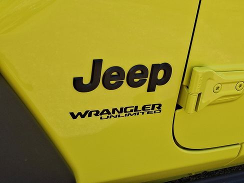 Certified 2022 Jeep Wrangler Unlimited Sport AWD/4WD image 29