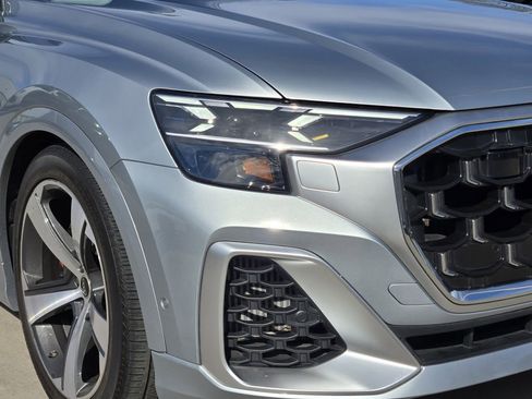 Used 2024 Audi SQ8 Prestige image 12