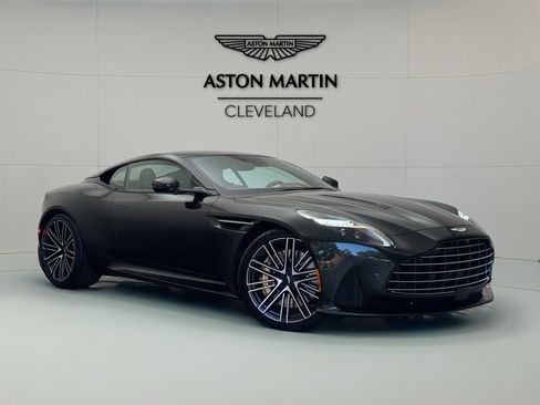Used 2025 Aston Martin DB12 image 1