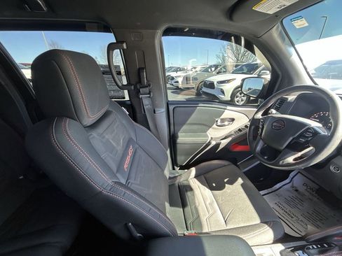 Used 2024 Nissan Frontier PRO-4X w/ Off-Road Protection Package AWD/4WD image 10