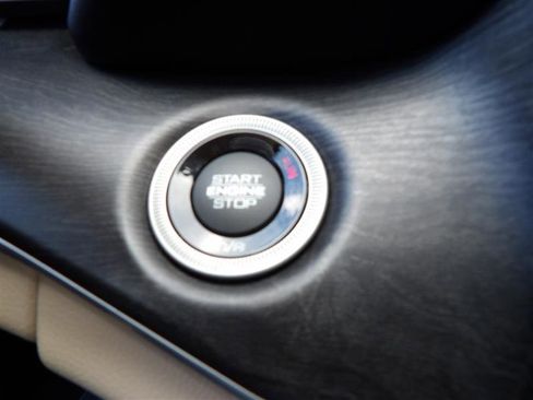 Used 2021 Jeep Grand Cherokee L Limited image 21