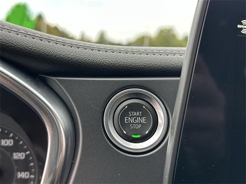 Used 2025 Chevrolet Blazer LT image 16