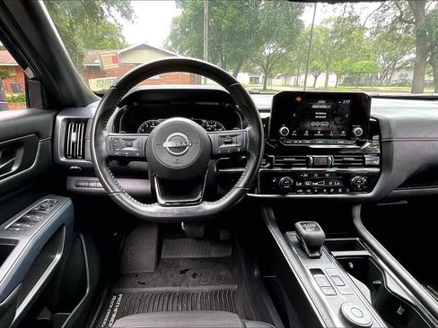 Used 2025 Nissan Pathfinder Rock Creek AWD/4WD image 8