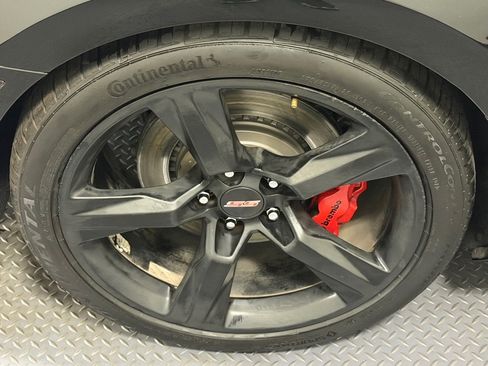 Used 2016 Chevrolet Camaro SS RWD image 18
