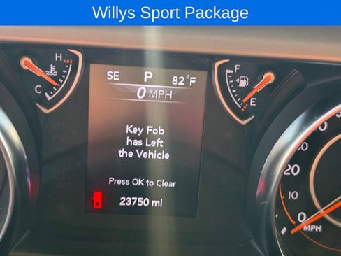 Used 2022 Jeep Gladiator Sport AWD/4WD image 26