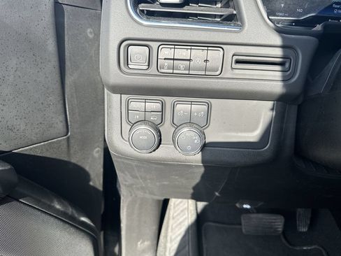 Certified 2023 Chevrolet Tahoe LT w/ Luxury Package AWD/4WD image 18