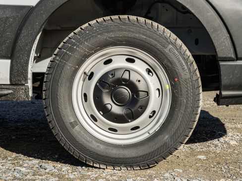 New 2026 Ford Transit 250 148 Medium Roof image 26