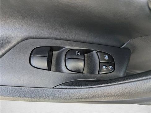 Used 2017 Nissan Altima 2.5 SR FWD image 10