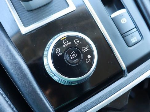 Used 2024 Mitsubishi Outlander SE image 20