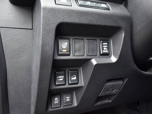 Used 2022 Nissan Frontier PRO-4X w/ Pro-4X Premium Package image 29