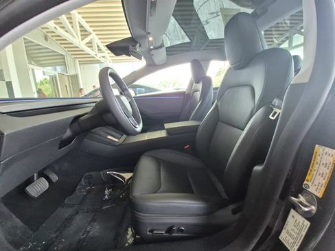 Used 2025 Tesla Model 3 Long Range RWD image 16