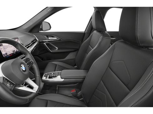 Used 2025 BMW X1 xDrive28i w/ Technology Package AWD/4WD image 6
