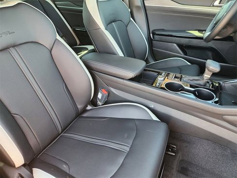 New 2026 Kia K5 GT-Line image 10