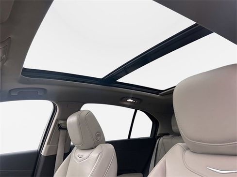 Used 2023 Cadillac XT4 Premium Luxury w/ Technology Package image 13