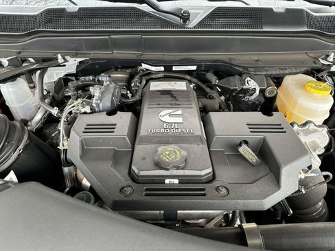 New 2023 RAM 2500 Tradesman image 33