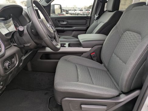 New 2026 RAM 1500 Express AWD/4WD image 10
