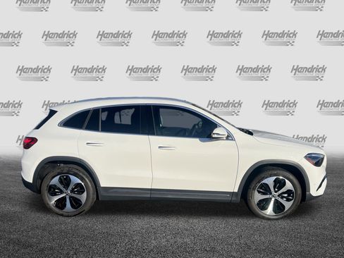 Used 2025 Mercedes-Benz GLA 250 image 11