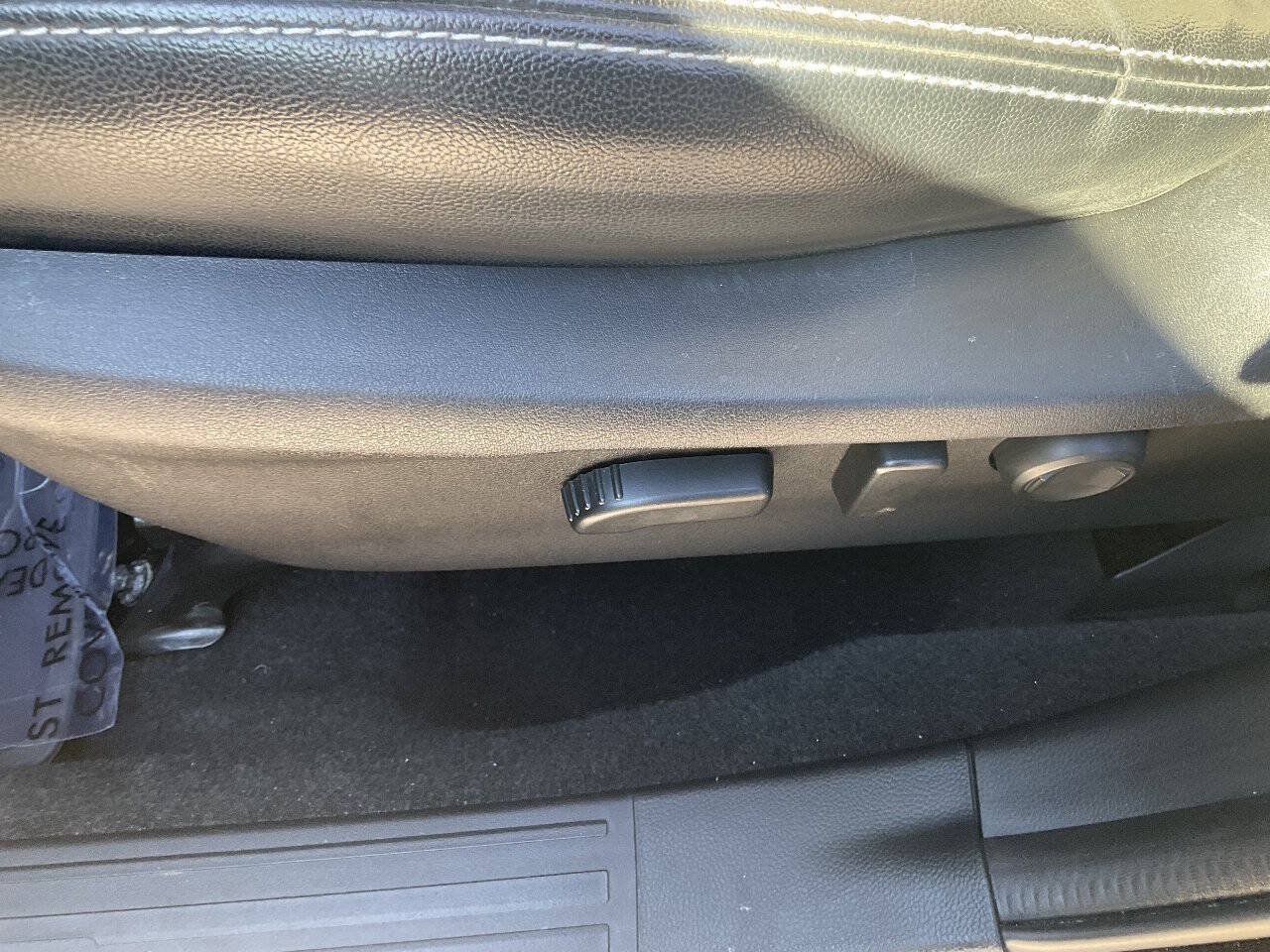 Used 2019 Subaru Forester Limited w/ Popular Package #3 AWD/4WD image 12