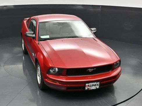 Used 2009 Ford Mustang Coupe RWD image 33