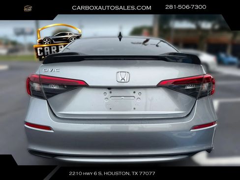 Used 2022 Honda Civic Sport image 4