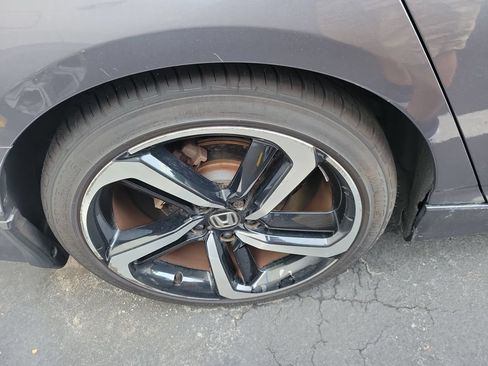 Used 2020 Honda Accord Sport image 11