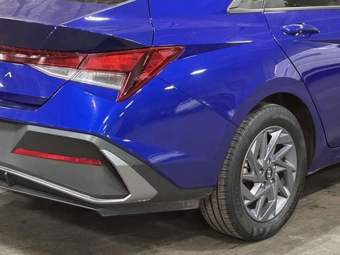 Used 2024 Hyundai Elantra SEL image 14