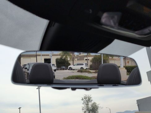 Used 2025 BMW 430i Convertible w/ Convenience Package image 27