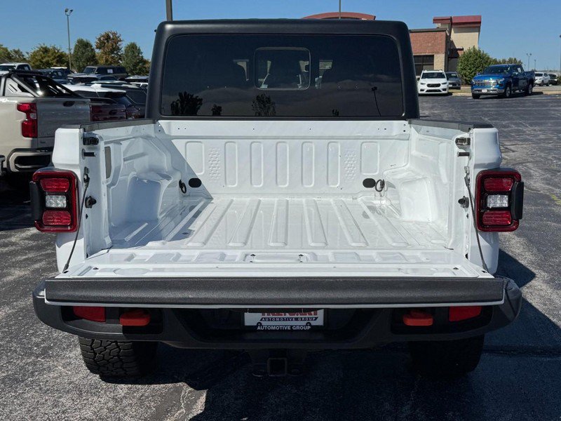 Used 2026 Jeep Gladiator Mojave AWD/4WD image 5