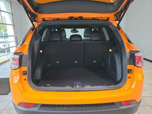 New 2026 Jeep Compass Latitude w/ Sun and Sound Group image 8